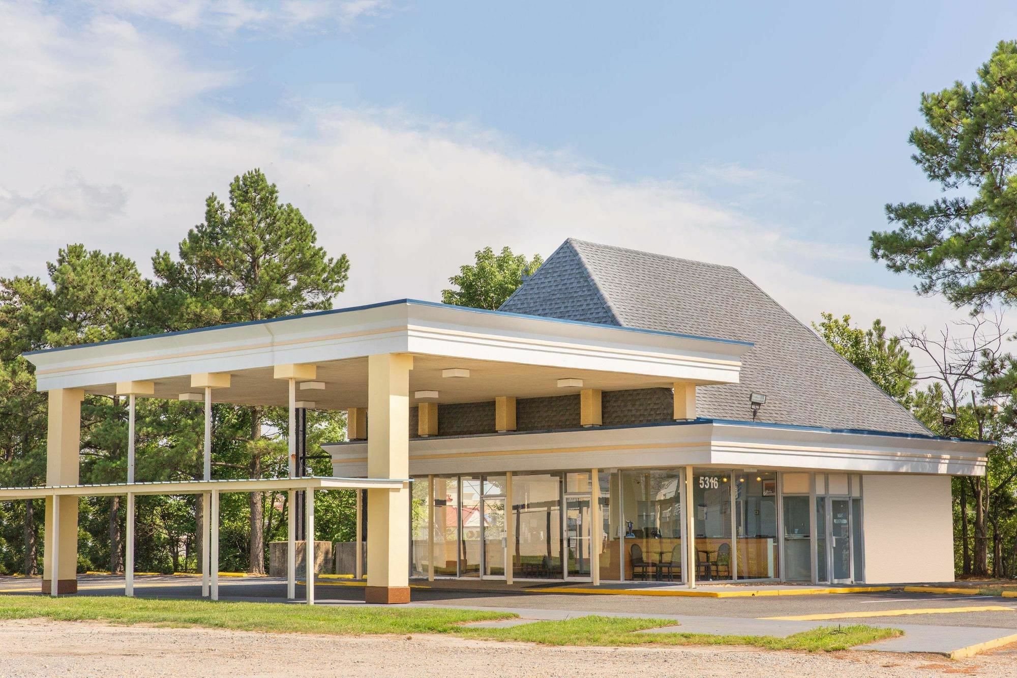 Garden Inn Fredricksburg South Fredericksburg Exterior photo